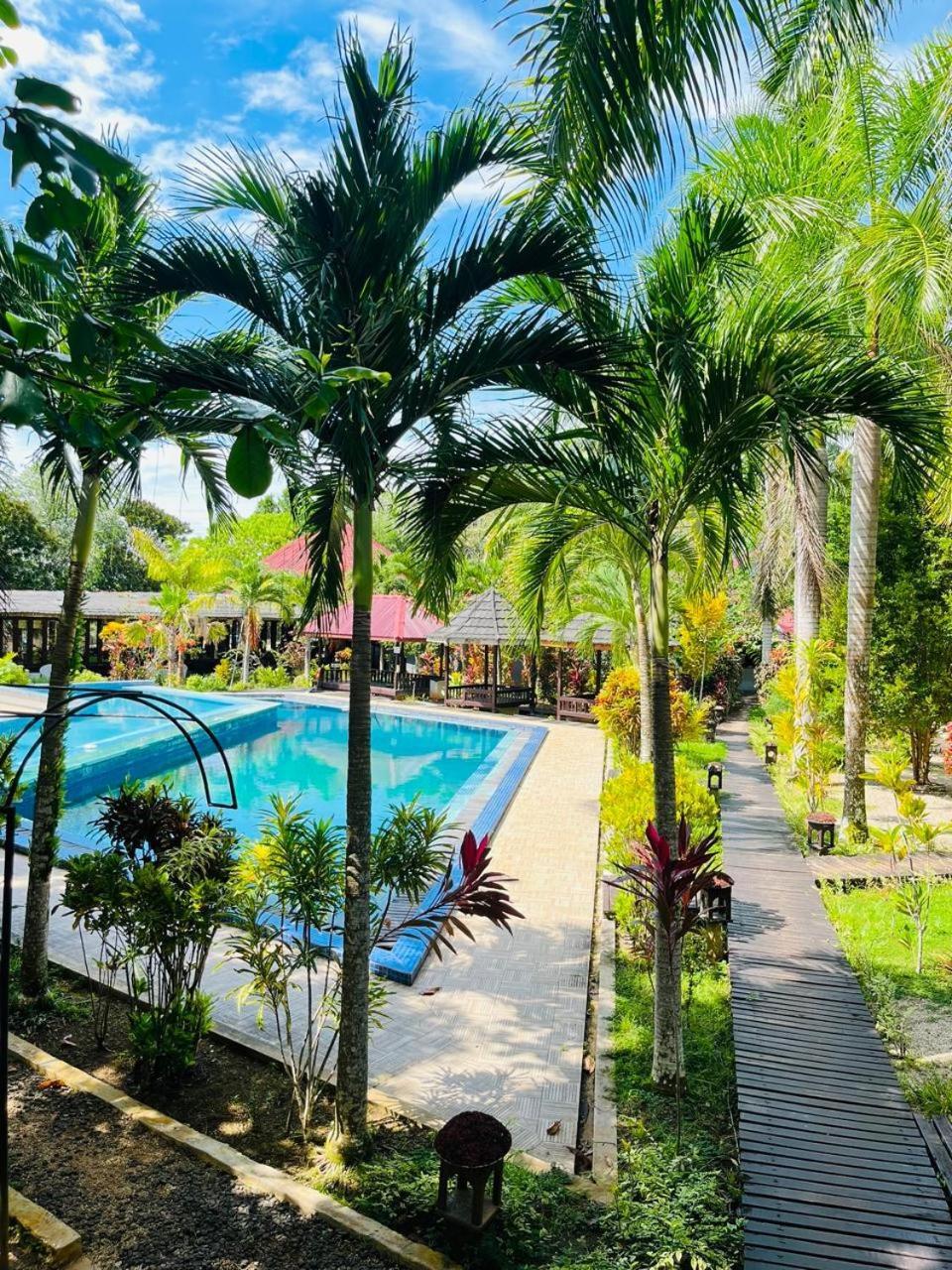 Kasuari Valley Beach Resort Sorong Exterior photo