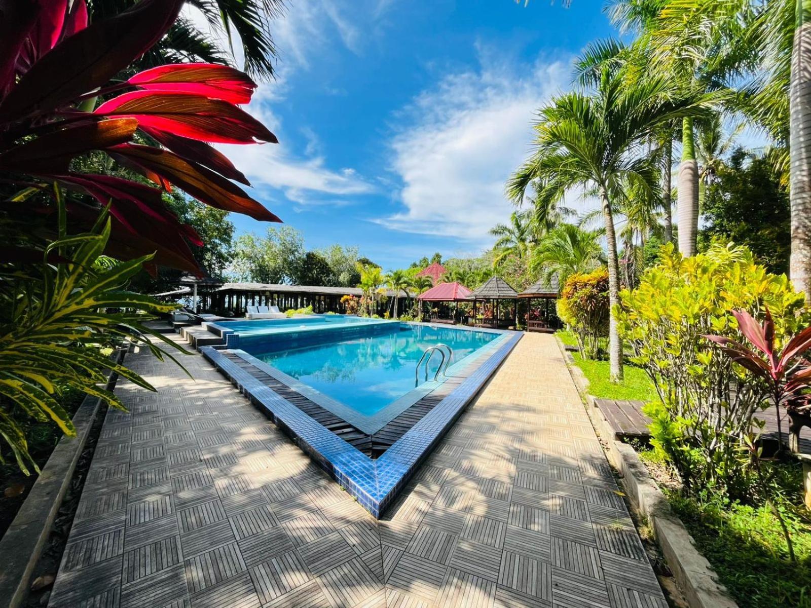 Kasuari Valley Beach Resort Sorong Exterior photo