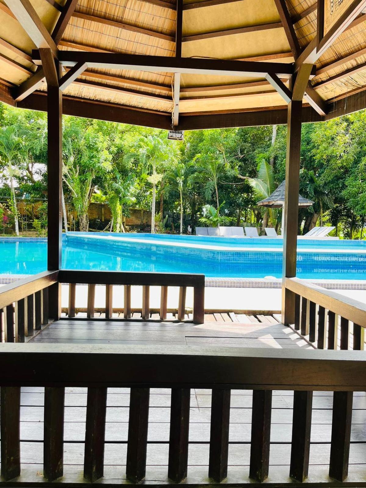 Kasuari Valley Beach Resort Sorong Exterior photo
