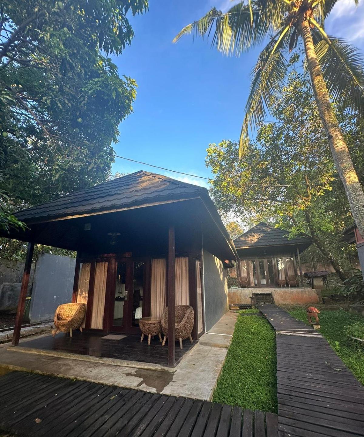 Kasuari Valley Beach Resort Sorong Exterior photo